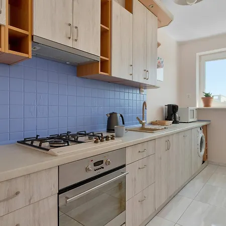 Appartement Spacious In With Balcony, Desk And Bathtub By Renters Gdańsk
